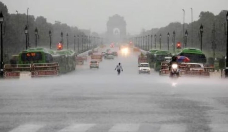 दिल्ली में 'दुआ' बनकर बरसा पानी,  सांस लेने लायक बनाई हवा