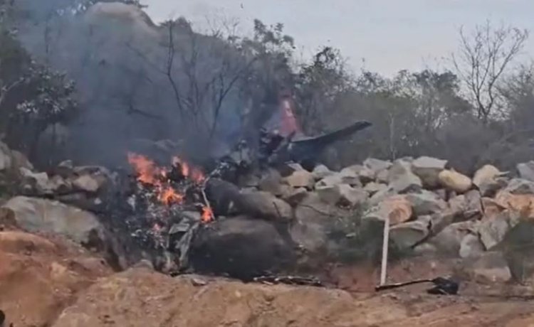 तेलंगाना में एयरफोर्स का प्लेन क्रैश, दो पायलट की गई जान