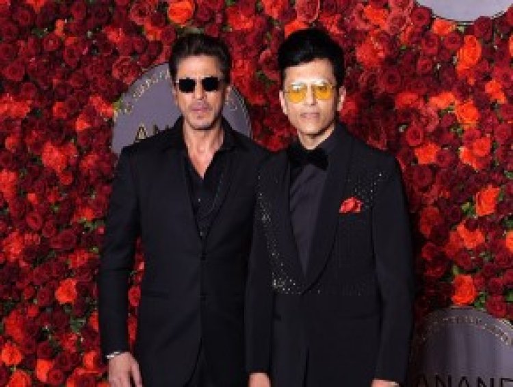 Shahrukh Khan ने पार्टी में बताया फिल्में फ्लॉप होने पर कौन देता है सलाह